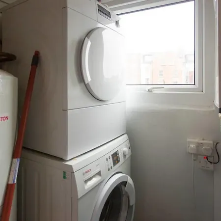 Seaside Retreat In North Bay - With Parking