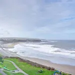 Seaside Retreat In North Bay - With Parking * 斯卡伯勒