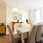 Seaside Retreat In North Bay - With Parking * Scarborough