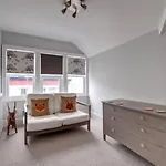 Seaside Retreat In North Bay - With Parking * سكرابورو