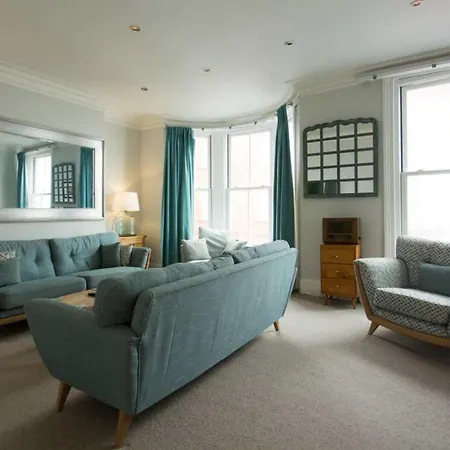 Seaside Retreat In North Bay - With Parking Holiday home Scarborough