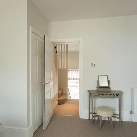Seaside Retreat In North Bay - With Parking Holiday home Scarborough