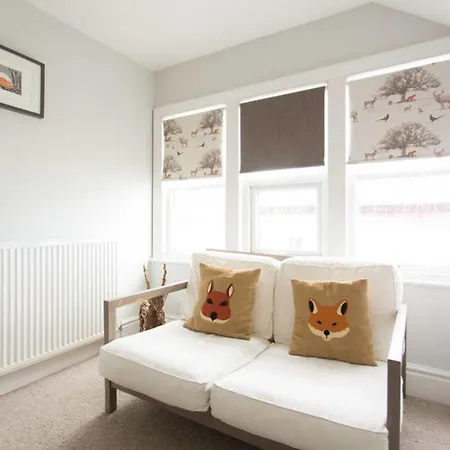 Holiday home Seaside Retreat In North Bay - With Parking