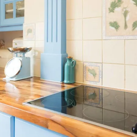 Seaside Retreat In North Bay - With Parking Holiday home Scarborough
