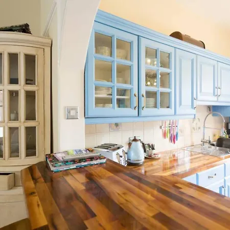 Seaside Retreat In North Bay - With Parking بيت للعطل