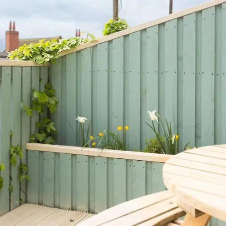 Seaside Retreat In North Bay - With Parking Holiday home Scarborough