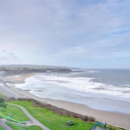 Seaside Retreat In North Bay - With Parking