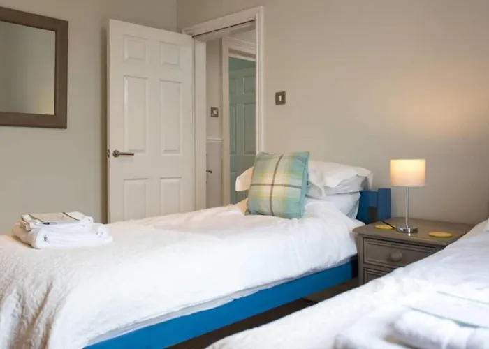 度假居 Seaside Retreat In North Bay - With Parking 斯卡伯勒