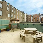 Seaside Retreat In North Bay - With Parking * 斯卡伯勒