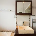 Seaside Retreat In North Bay - With Parking 斯卡伯勒