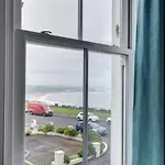Seaside Retreat In North Bay - With Parking * 斯卡伯勒
